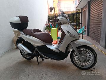 Beverly 300 i.e