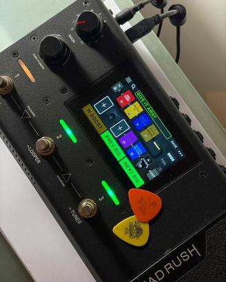 HeadRush MX5 pedaliera multi-effetto per chitarra