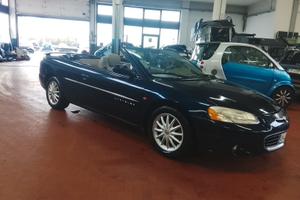 Chrysler sebring cabrio 2.7 V6 con 120000 km circa