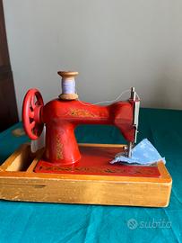 Macchina da cucire vintage