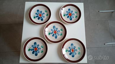 Set di 5 piatti vintage dipinti a mano