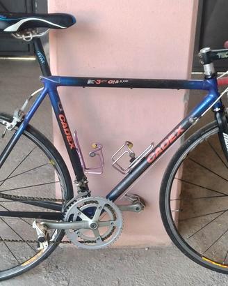 Bici da cora in carbomio CADEX GIANT
