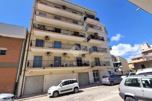 3 LOCALI A REGGIO DI CALABRIA