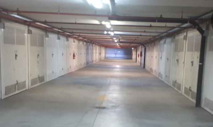 Box auto via Filadelfia 108 , Torino