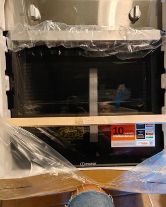 frigorifero con congelatore  Indesit più forno 