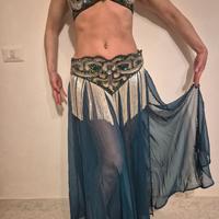 Abito danza del ventre verde e bianco