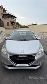 vendisi macchina peugeot 208 (2013)