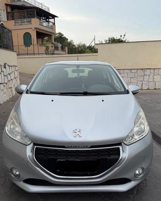 vendisi macchina peugeot 208 (2013)