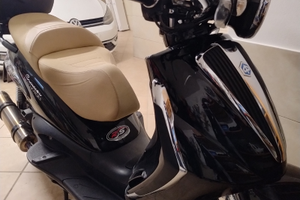 Piaggio Beverly cruiser 500