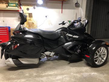 Can-Am Spyder - 2015