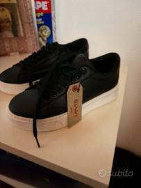 Scarpe donna levis nere