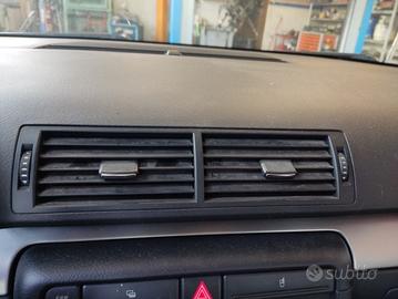 Bocchetta clima centrale AUDI A4 del 2005
