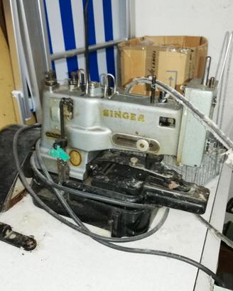 Macchina SINGER 175G62 attacca bottoni
