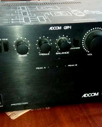 Amplificatore Adcom