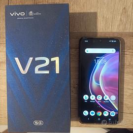 Smartphone Vivo V21 5g pari al NUOVO