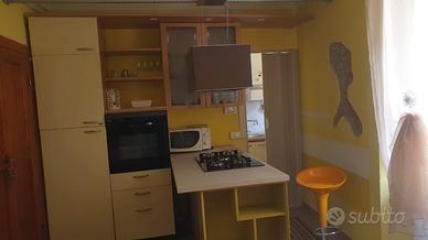 Un gioiellino al centro arredato