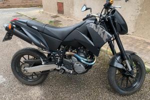 KTM DUKE 640