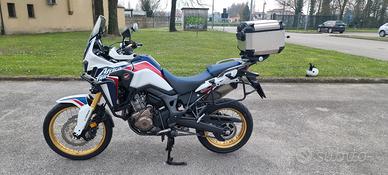 HONDA AFRICA TWIN CRF 1000