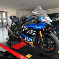 Yamaha YZF R6 PRONTO PISTA OHLINS!