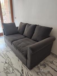 Divano letto 2 posti come nuovo