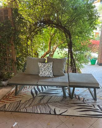 Divanetto da giardino