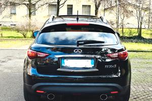 Suv sportivo 4x4 automatico 6 cilindri 