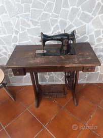 Macchina da cucire SINGER