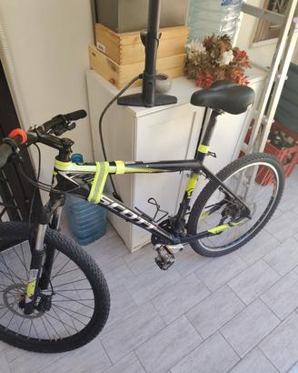 Bici marca Scott modello Scale 70 