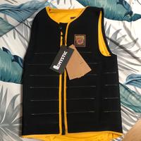 Life jacket mystic