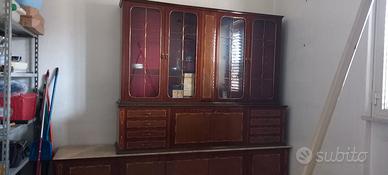 Antica dispensa in legno massello e marmo 