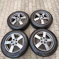 cerchi in lega 16 con gomme termiche 