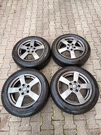 cerchi in lega 16 con gomme termiche 