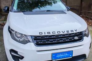 Land Rover Discovery Sport Black & White
