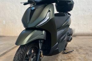 Beverly s 300 HPE anno 2024