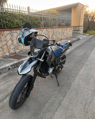 Yamaha DT 125