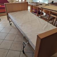Letto degenza elettrico + materasso antidecubito