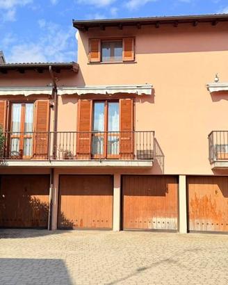Appartamento di 150 m² con 3 locali e box auto dop