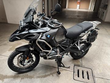 BMW R1250 GS Adventure Triple Black full optionals