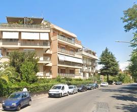 Tiburtina pentalocale con 2 terrazzini e p.auto