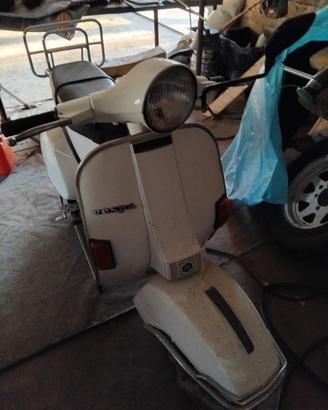 VESPA P 200 E 