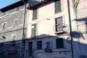 3 LOCALI A MONTELANICO