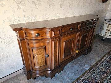 Soggiorno in noce massello e radica