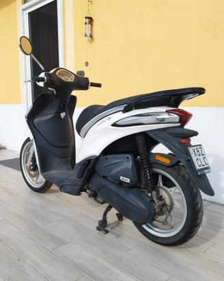 scooter piaggio liberty 50