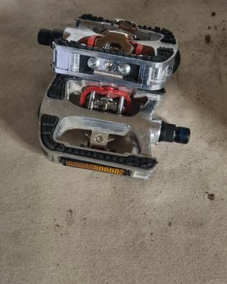 pedali bici con doppia funzione