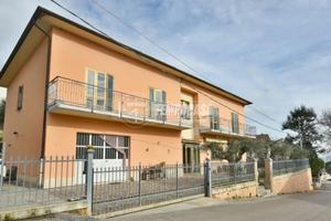 Casa indipendente a Osimo 5 locali