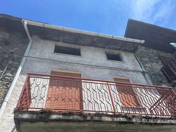 Trilo atredato con balcone