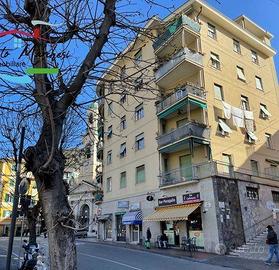 Appartamento di 90 m² con più di 5 locali a Recco
