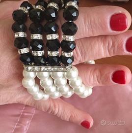 Bracciale a quattro fili di pietre