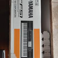 Tastiera Yamaha PSR F51