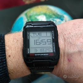 orologio digitale Humvee nero cinturino Casio